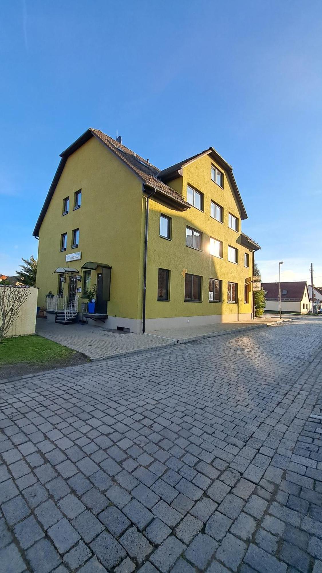 Hotel Garni Pension Zur Lutherstadt Lutherstadt Eisleben Exterior photo